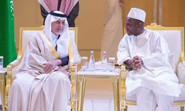 L’ancien Premier Ministre Guinéen, Kabiné Komara sollicité par les autorités saoudiennes pour le Grand Forum de la Mecque